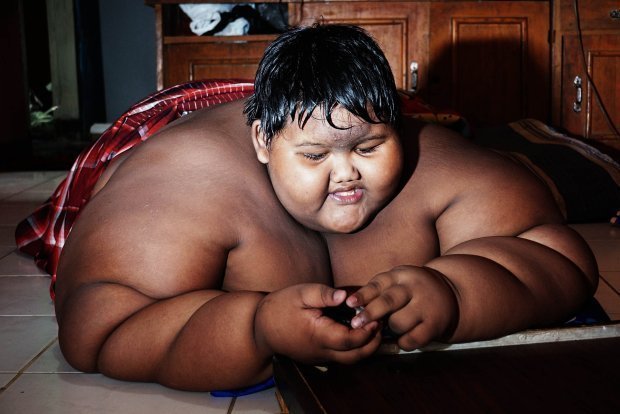 πώς μπορεί ένα χοντρό αγόρι να χάσει βάρος)