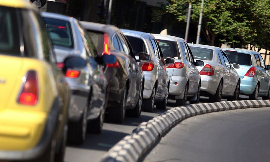 Θέλουν μείωση 49% στην χρήση οχημάτων μέχρι το 2030 στην Κύπρο