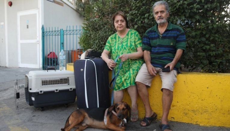 Ελλάδα: Δεν τους δεχόταν κανένα ξενοδοχείο γιατί είχαν σκύλο