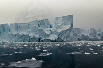 Επιστημονικές ομάδες έχουν αρχίσει τις γεωτρήσεις κάτω από τους πάγους.
