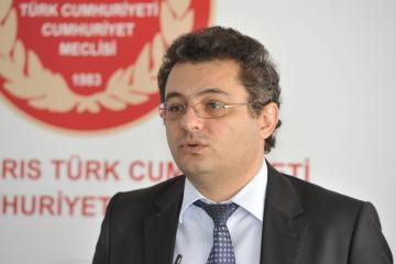 Παίζει με τον χρόνο ο Πρόεδρος Αναστασιάδης, δηλωσε ο  Τουφάν Ερχιουρμάν.