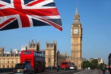 Το Ηνωμένο Βασίλειο καλωσόρισε την εφαρμογή του ΜΟΕ για την κινητή τηλεφωνία 