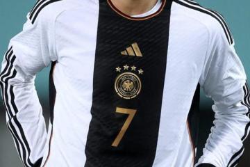 «Επίθεση» της Adidas στη Nike για τη φανέλα της εθνικής Γερμανίας