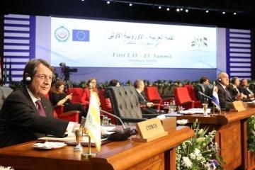 ΠτΔ: Σημαντικό ορόσημο η Ευρω-Αραβική Σύνοδος