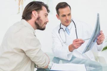 Ο «βαρύς» ο άντρας φοβάται περισσότερο τον γιατρό