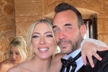 «Κι οι δύο μαζί μπορούμε», γράφει ο Πάνος Μουζουράκης - Η πρώτη ανάρτηση μετά το γάμο 