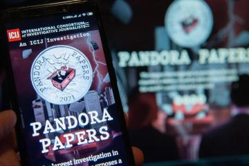 Στα Αρχεία των Pandora και Panama Papers οι απαντήσεις για τους μεσάζοντες 