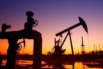 Πτώση για τα αποθέματα του αργού πετρελαίου στις ΗΠΑ