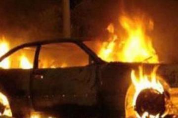 Στην Πάφο - Έκρηξη σε όχημα και φωτιά σε μοτοσικλέτα