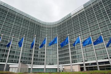 Ταυτότητες με βιομετρικά δεδομένα προτείνει η Ευρωπαϊκή Επιτροπή 
