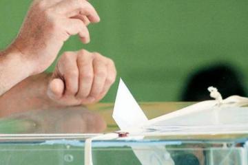 Αμφίρροπη εκλογική αναμέτρηση για τον πρώτο γύρο των εκλογών