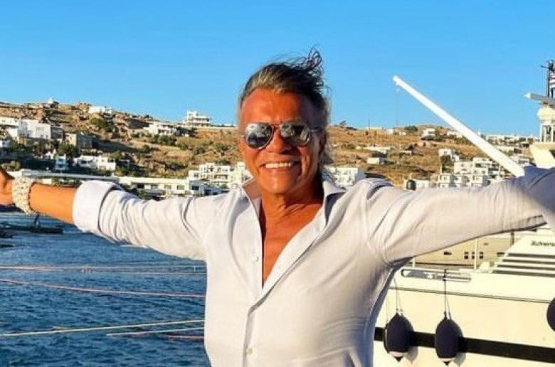 Ηλίας Ψινάκης: Βρίσκεται στην Κύπρο και απολαμβάνει χαλαρές στιγμές (Φώτο)