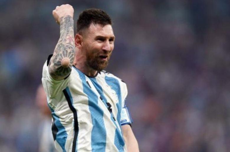Έγραψε ιστορία ο Μέσι: Χατ τρικ σε 18 λεπτά και... ξεπέρασε τα 100 γκολ με την Αργεντινή! (Βίντεο)