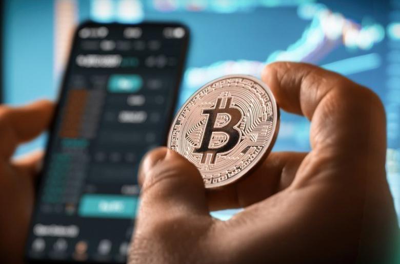 Ανέκτησε τα $23.000 το Bitcoin – Θετικό μομέντουμ στα cryptos