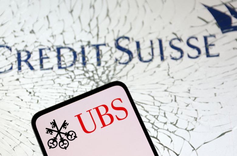 H UBS προσφέρει 1 δις για την εξαγορά-Ενστάσεις από Credit Suisse
